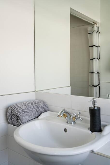 Spacious Penthouse With Spectacular Harbour Views! Auckland Kültér fotó
