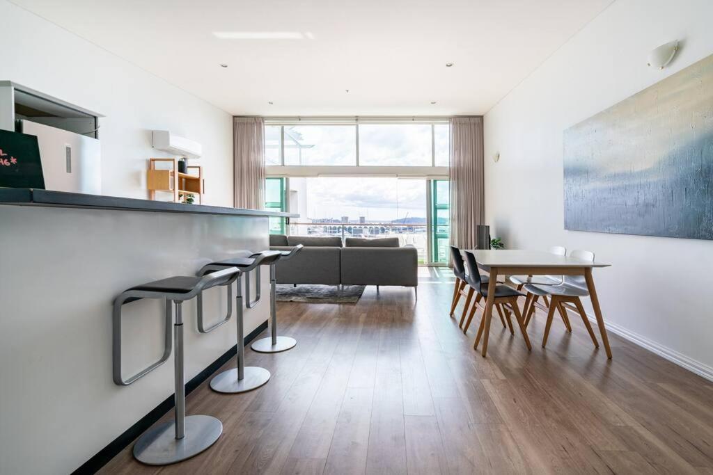 Spacious Penthouse With Spectacular Harbour Views! Auckland Kültér fotó
